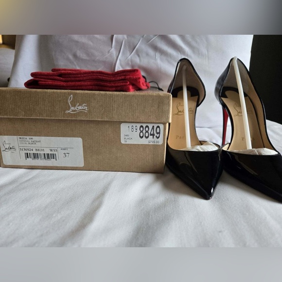 Black 100 mm Iriza Christian Louboutin heels - Picture 2 of 5
